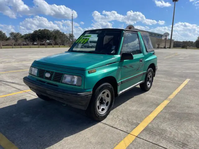 1994 geo tracker green rwd automatic