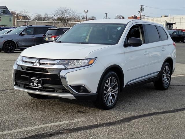 2016 mitsubishi outlander es