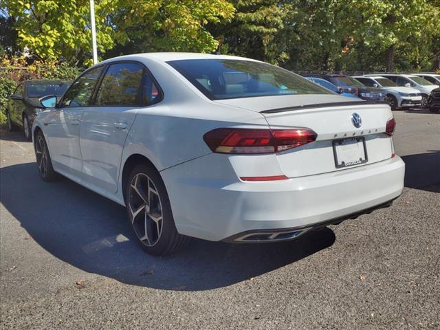 2021 volkswagen passat 2.0t r-line