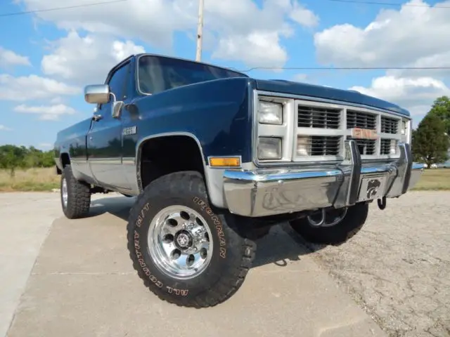 1985 gmc k20 sierra classic, 350 v-8, lifted, rust free, 4x4