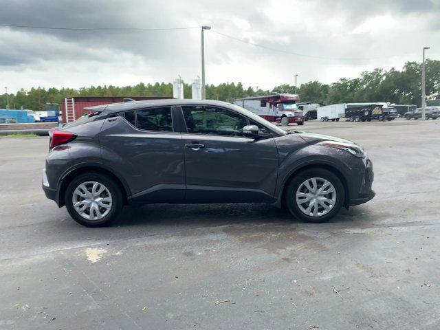 2021 toyota c-hr xle