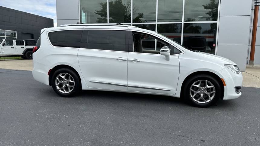 2018 chrysler pacifica limited