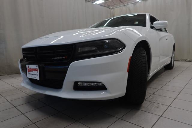 2021 dodge charger sxt awd