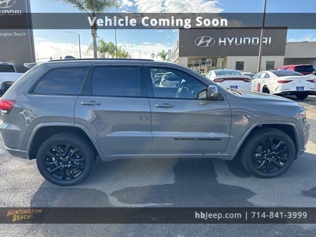 2022 jeep grand cherokee wk laredo