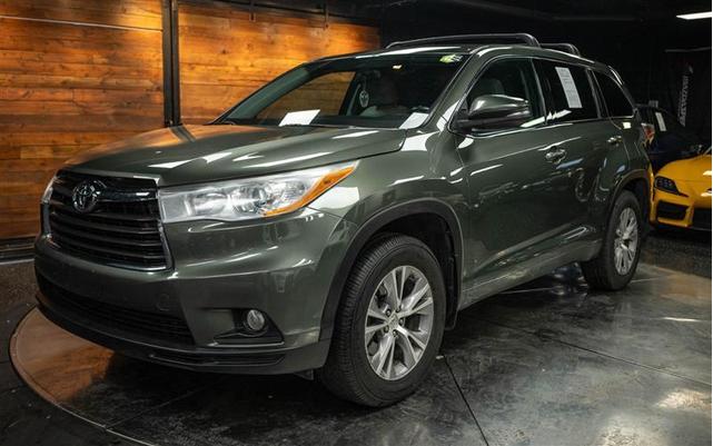 2014 toyota highlander le plus