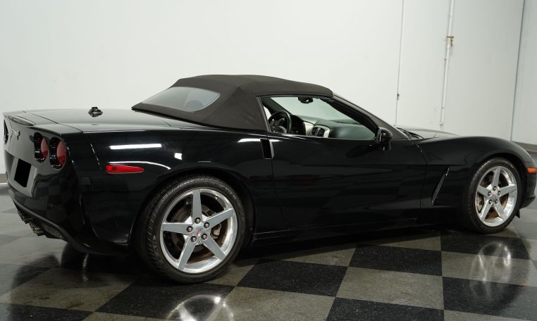 2005 chevrolet corvette convertible