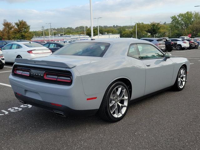 2022 dodge challenger gt