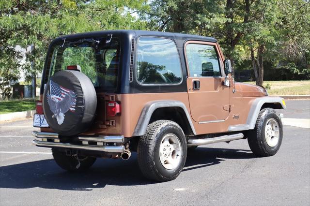 2000 jeep wrangler sport