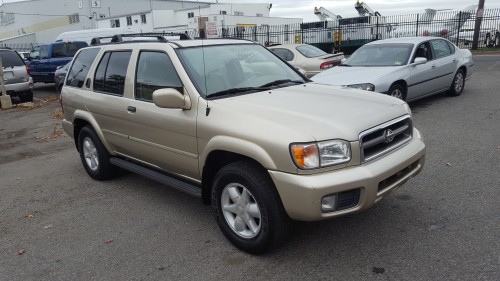 2001 nissan pathfinder le 3.5 in new jersey