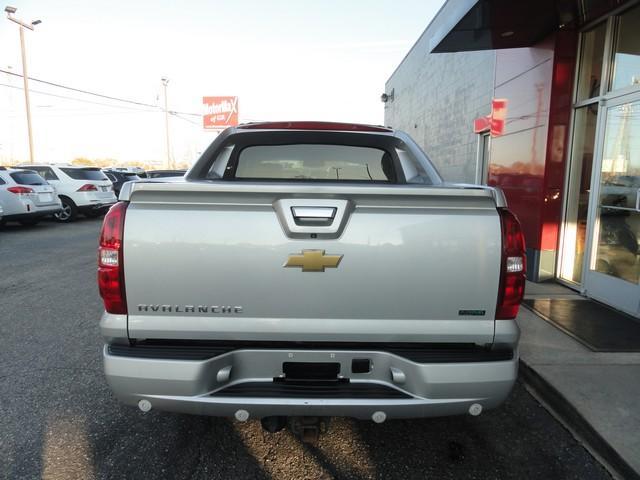 2011 chevrolet avalanche 1500 lt