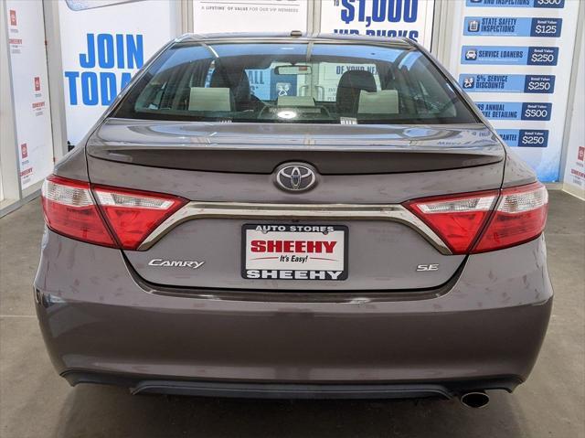 2017 toyota camry se
