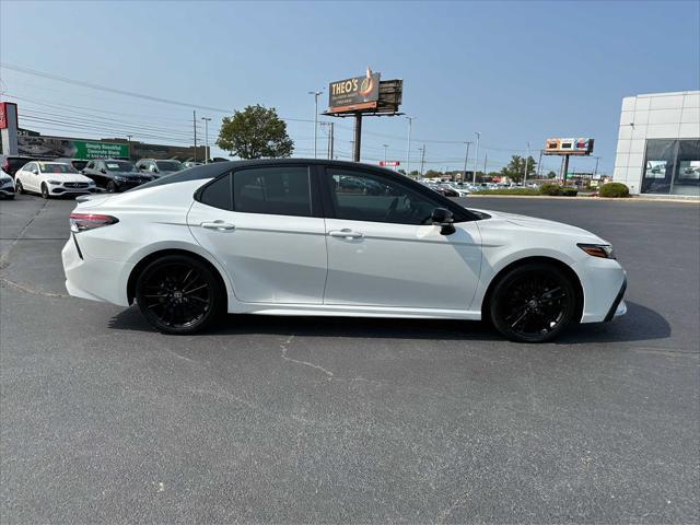 2022 toyota camry xse