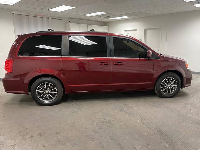 2019 dodge grand caravan sxt