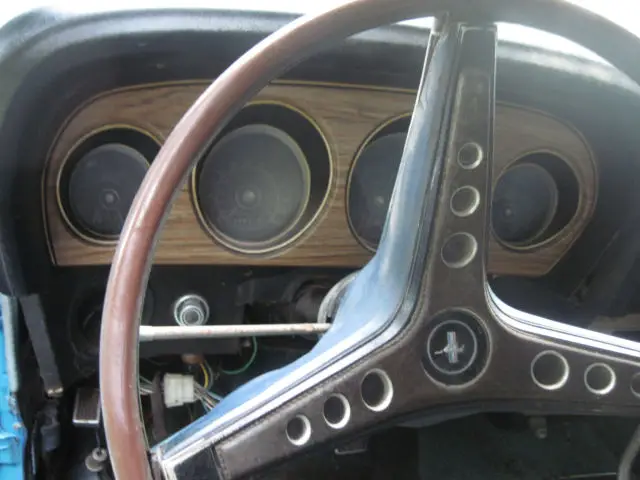 1969 mustang grande. mach 1 fastback style. 302 j code 4 barrel. >>no reserve<<