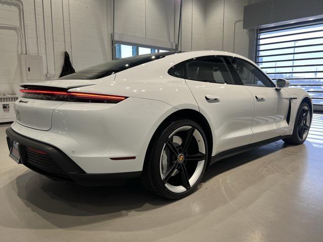 2022 porsche taycan 4s