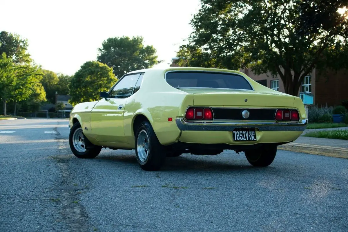 1971 ford mustang base. original motor i6, 250 cdi engine. with 178k miles