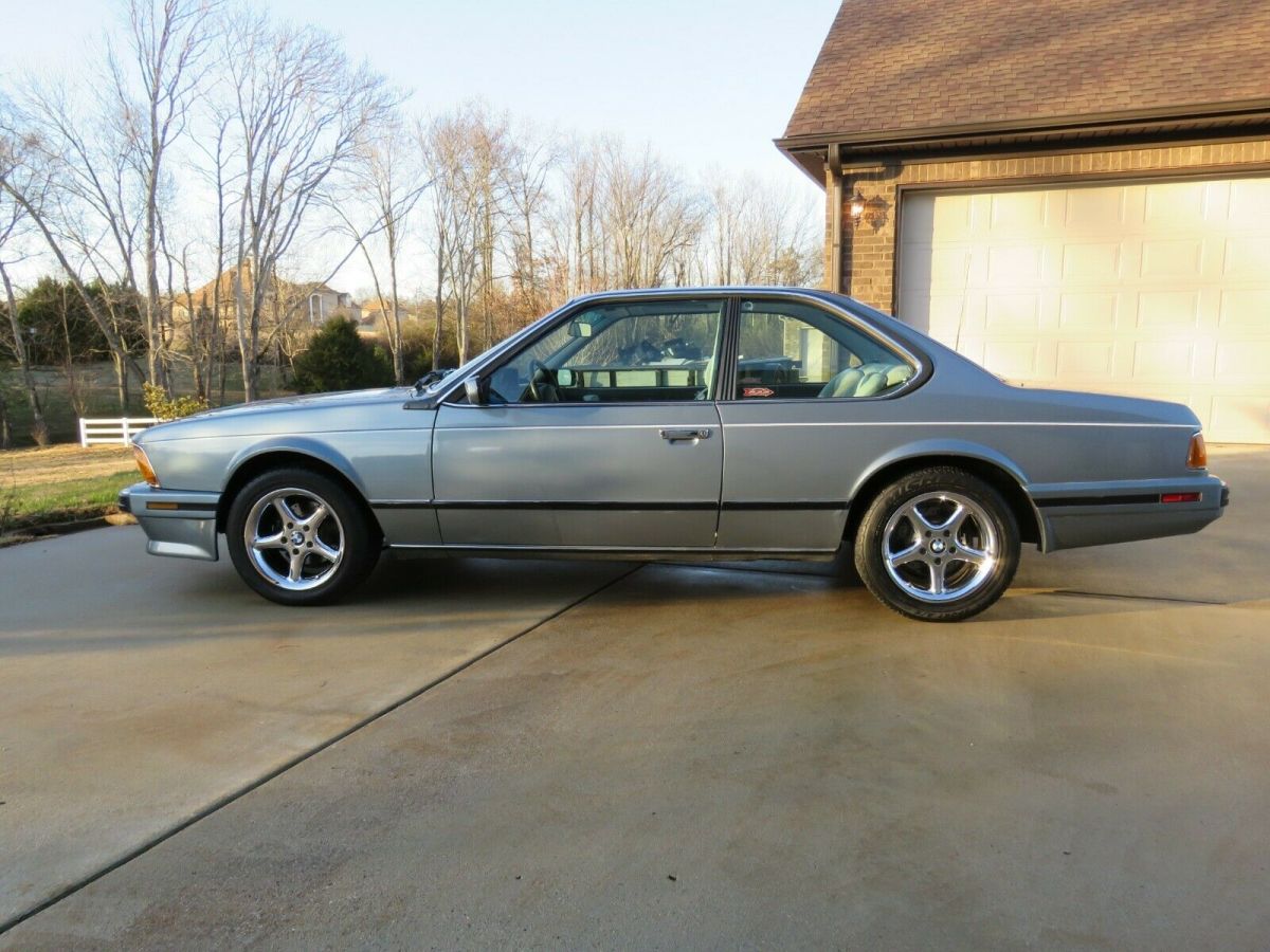 very nice 1988 bmw 635csi (e24) coupe. cirrus blue with lotus white