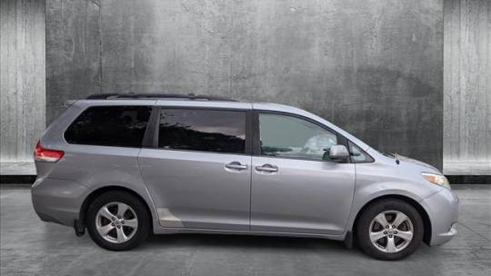 2013 toyota sienna