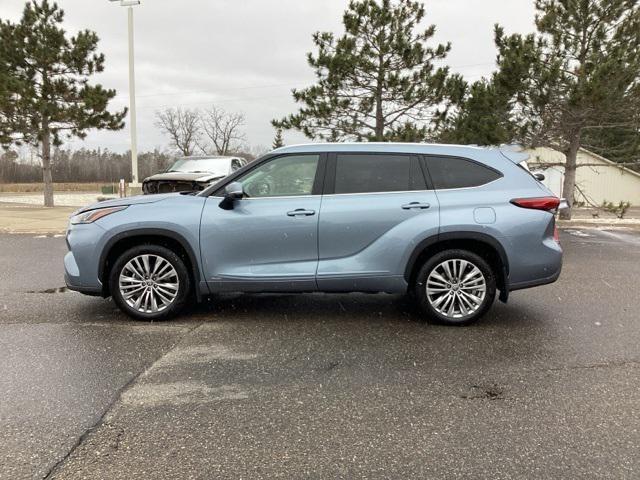 2022 toyota highlander hybrid platinum