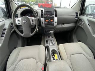 2016 Nissan Navara (Frontier) sv
