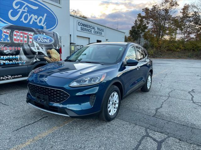 2020 ford escape se