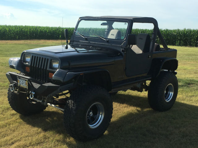 1990 jeep wrangler 6.0l ls v-8 overdrive automatic 37" tires restored no rust