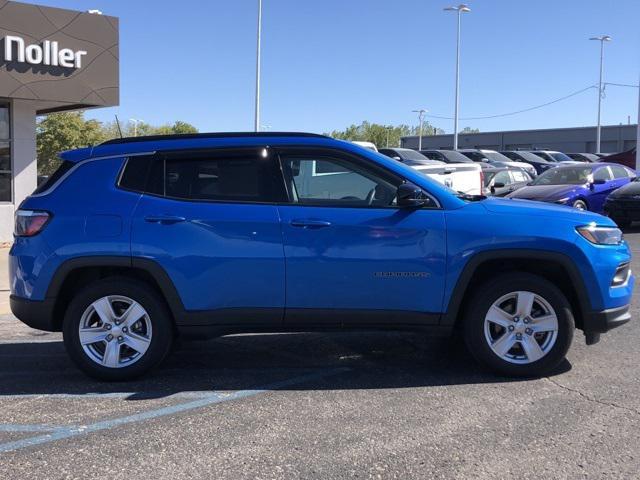 2022 jeep compass latitude