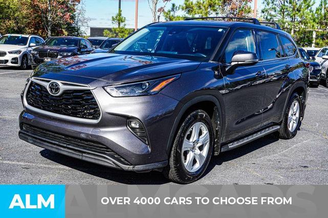 2022 toyota highlander le