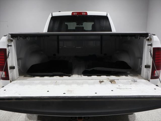 2022 ram 1500 classic warlock quad cab 4x4 6'4' box
