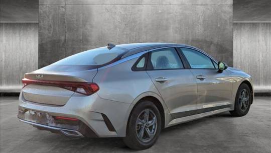 2022 kia k5 lxs