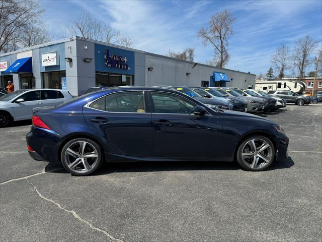 2017 lexus is 300 base