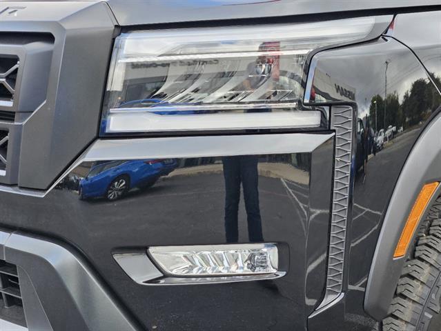 2023 nissan frontier pro-4x