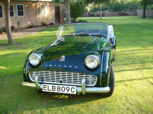 1961 triumph tr3a roadster british racing green over biscuit! recently restored!
