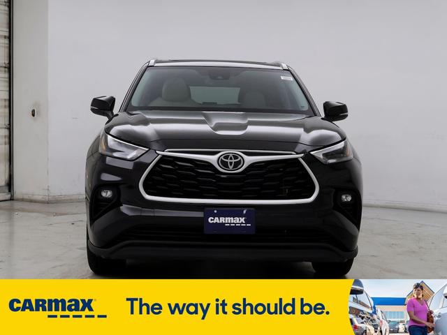 2022 toyota highlander xle