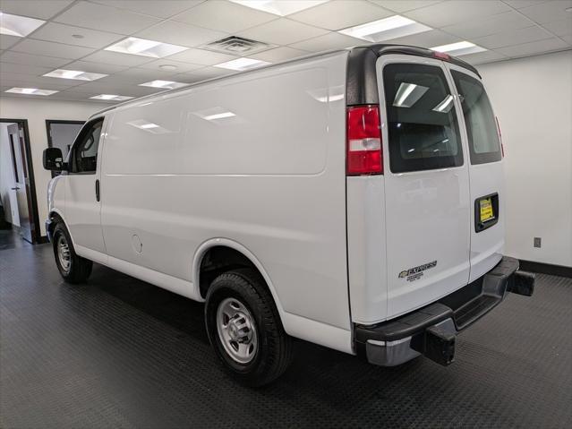 2022 chevrolet express 2500 rwd 2500 regular wheelbase wt