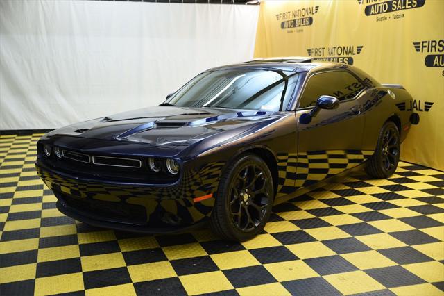 2015 dodge challenger sxt