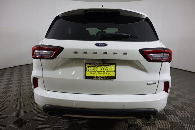 2023 ford escape st-line select