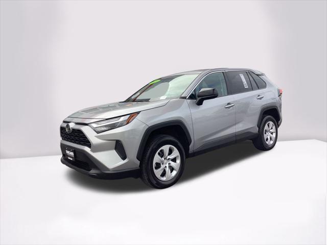 2023 toyota rav4 le