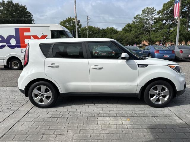 2017 kia soul base