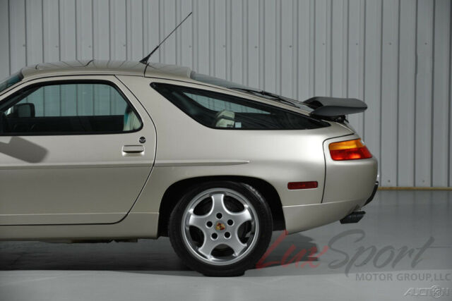 1990 used 5l v8 32v automatic rwd premium moonroof