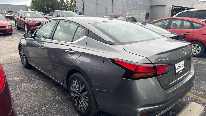 2023 nissan altima 2.5 sv