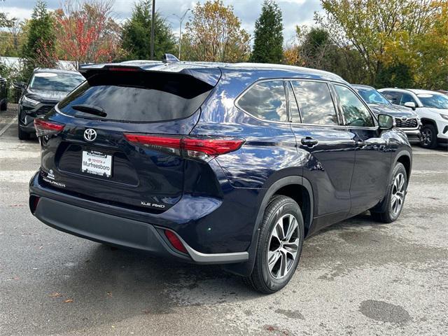 2022 toyota highlander xle