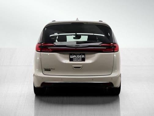 2021 chrysler pacifica touring l in burnsville, minnesota