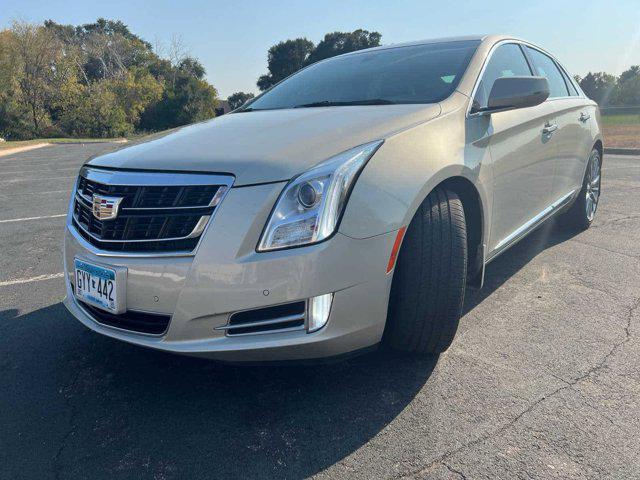 2016 cadillac xts luxury