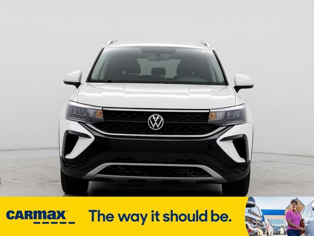 2022 volkswagen taos se