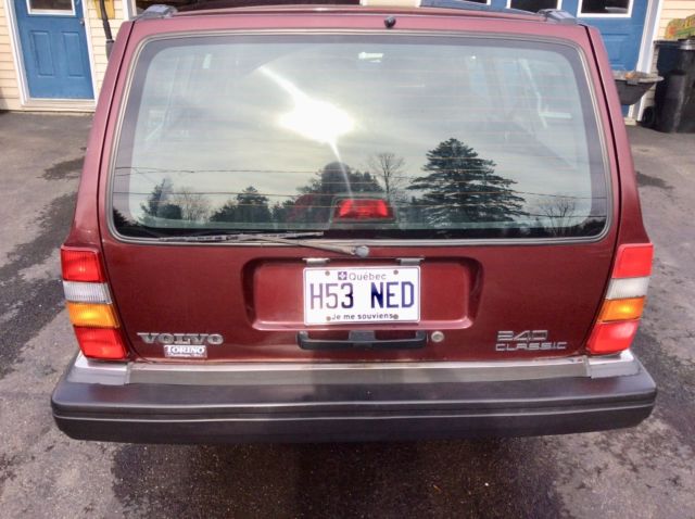 1993 volvo 245 wagon classic limited edition # 1555/1600.rare 5 speed !!!