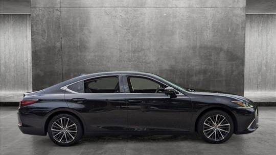 2022 Lexus ES