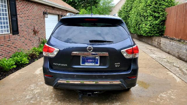 2013 nissan pathfinder sv