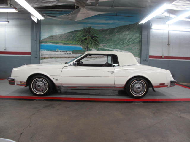 1983 buick riviera convertible..real nice..must see !