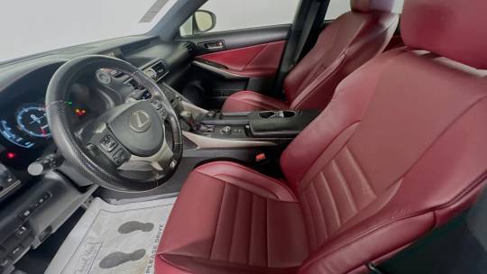 2019 Lexus IS